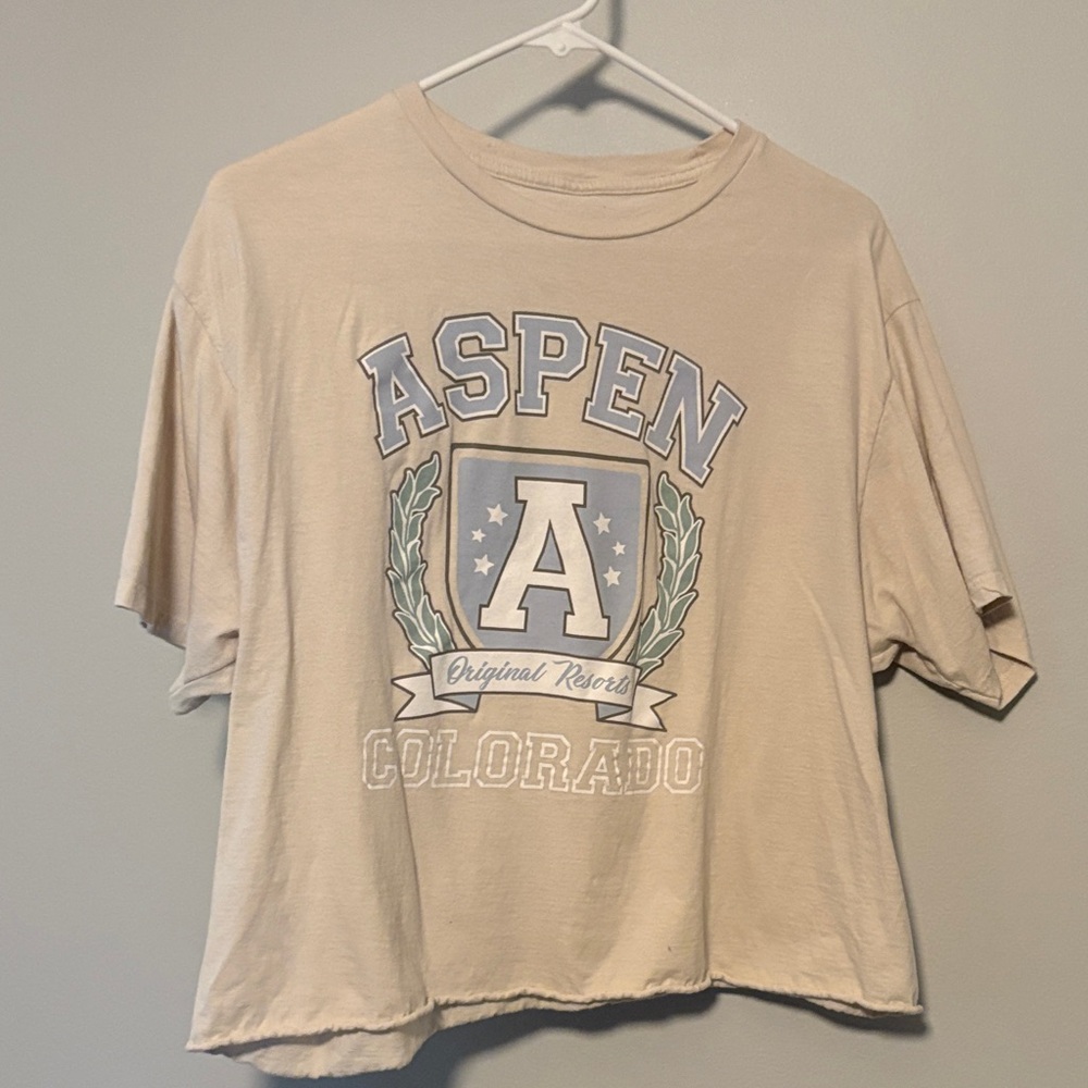Persaya Cream Graphic Crop Top